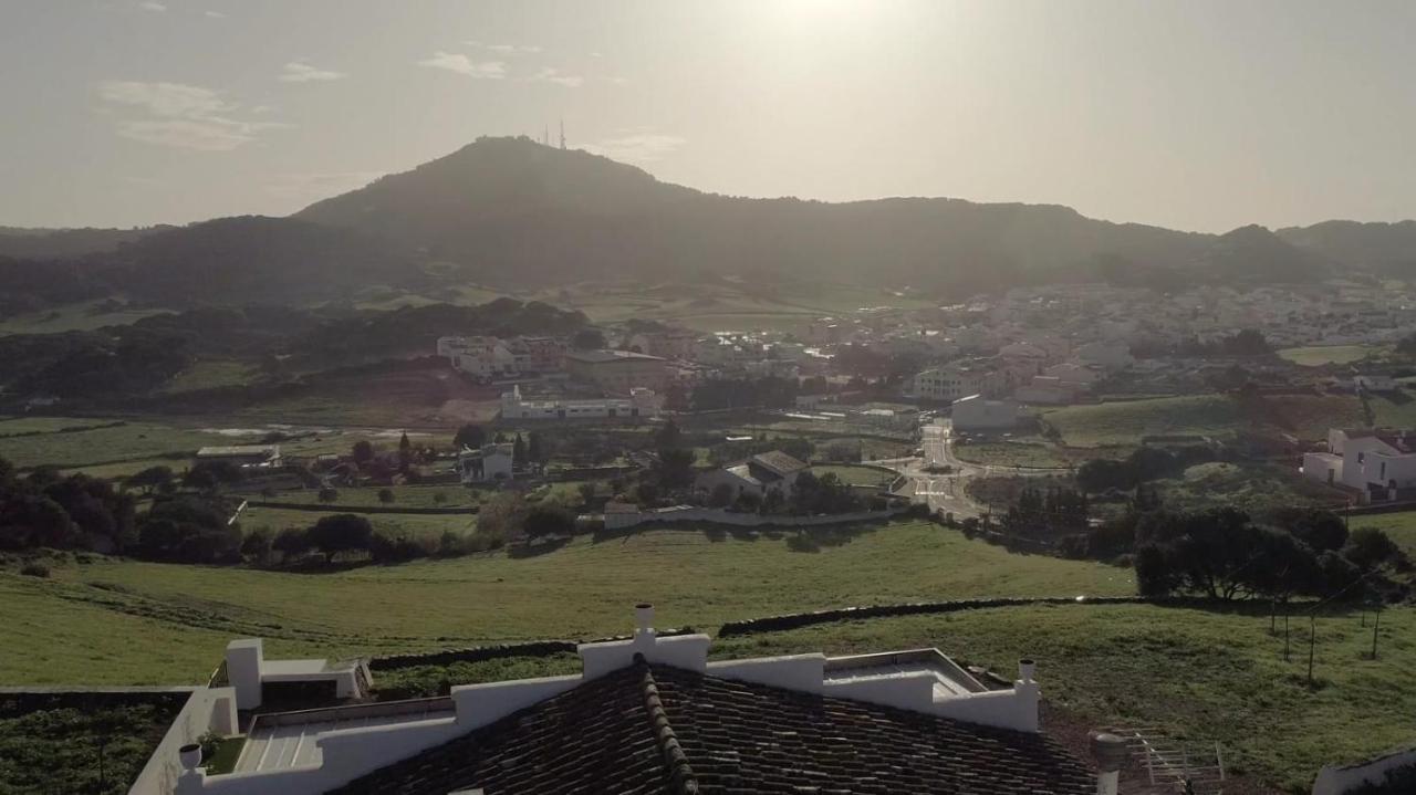 Casa Rural Bini Aumaia เอสเมร์คาดัล ภายนอก รูปภาพ